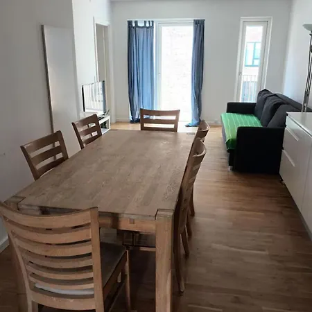 Fully Equipped Apartment, 15 Min To Downtown Leilighet København